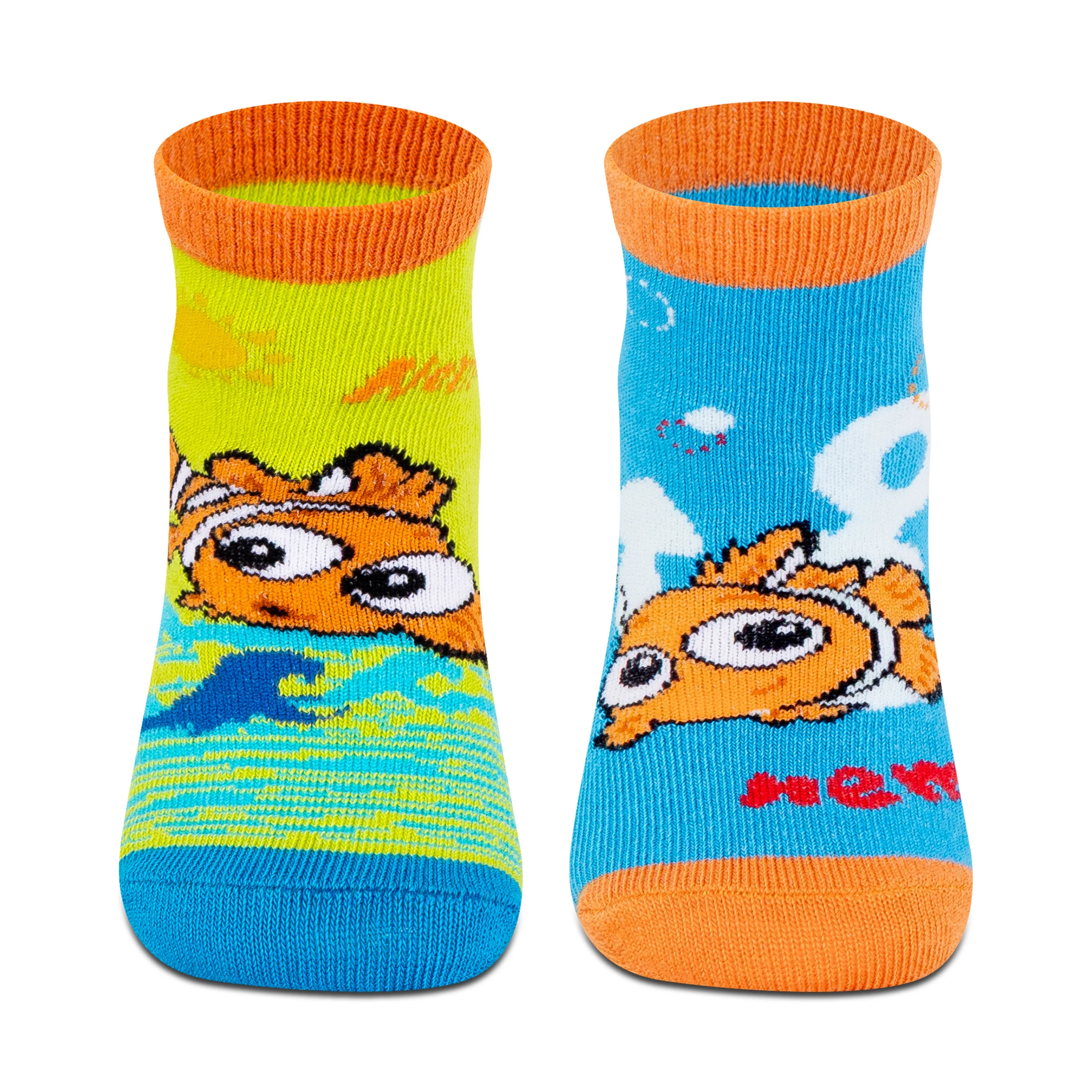 SuperSox men’s solid colour mid-crew sock in olive green / khaki shade.