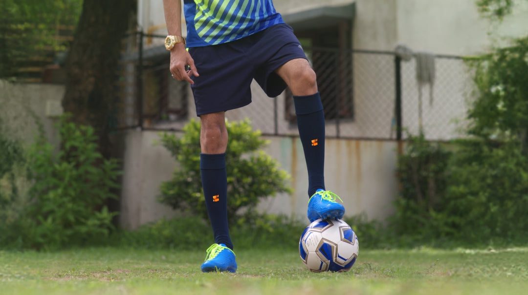 Compression vs. Regular Football Socks: Which is Better for You?