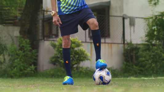 Compression vs. Regular Football Socks: Which is Better for You?